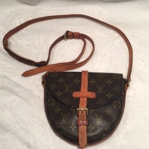 Authentic Louis Vuitton Chantilly PM